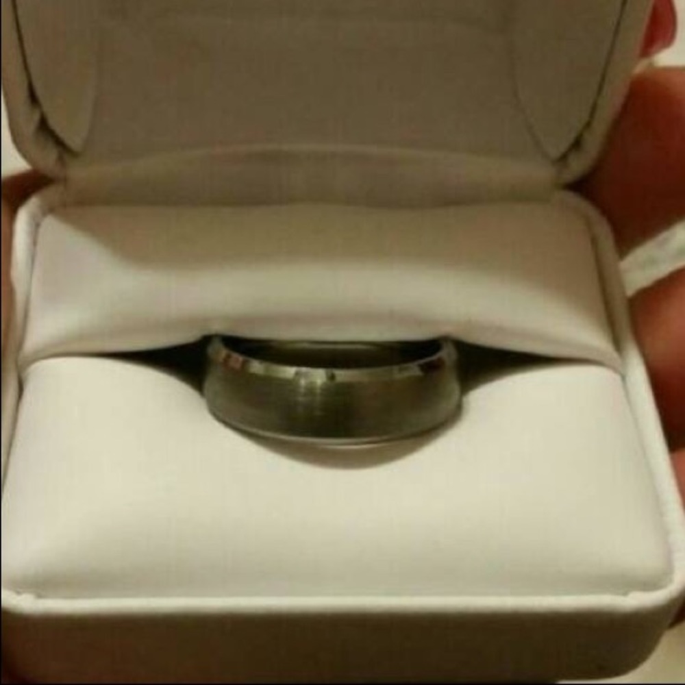 Men’s 9.5 Tungsten Ring/Band